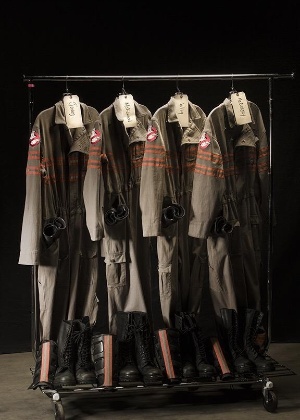Primeira imagem dos novos uniformes de "Ghostbusters" - Reprodução/Twitter