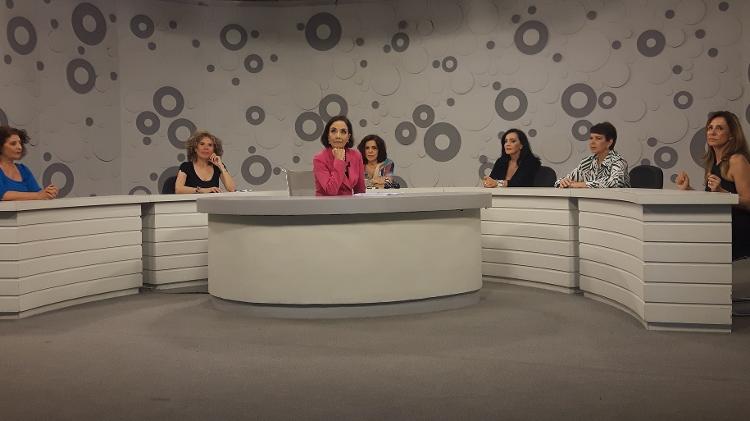 Eliana Monteiro, Gilsse Campos, Lucia Leme, Liliana Rodriguez, Beth Camarão e Carla Ramos no estúdio do "Sem Censura"; programa especial será exibido na sexta (6) na TV Brasil - Divulgação - Divulgação