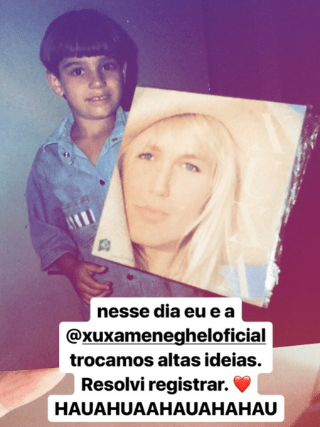 Lucas Lucco mostra foto antiga segurando disco da Xuxa - Reprodução/Instagram - Reprodução/Instagram