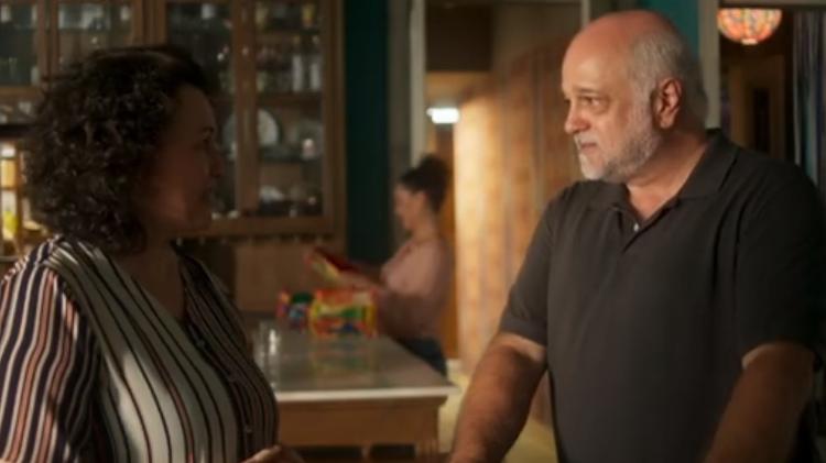 Kelzy Ecard e Jayme Periard contracenam em "Segundo Sol" - Reprodução/Globo - Reprodução/Globo