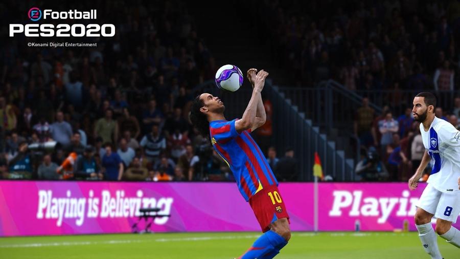 Ronaldinho é um dos jogadores lendários de PES 2020 - Divulgação