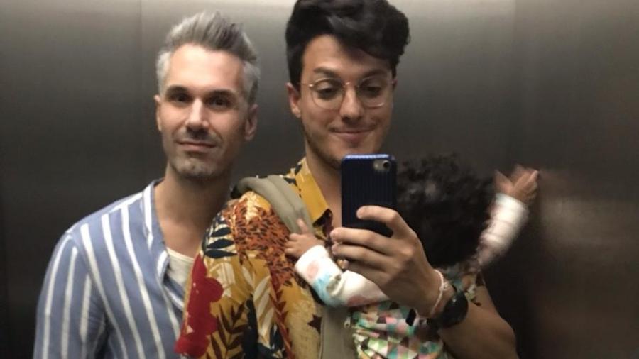 Leonardo e Carles com a filha, Claudia - Arquivo Pessoal