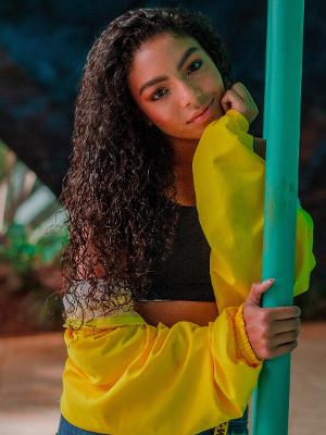 Brasileira Do Now United Any Gabrielly Empodera Fas Negras E Mira Beyonce Entretenimento Bol