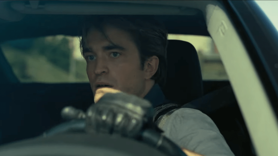 Robert Pattinson em trailer de Tenet, de Christopher Nolan - Reprodução/YouTube