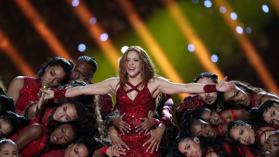 Shakira e Jennifer Lopez se apresentam no Super Bowl 54 - REUTERS/Shannon Stapleton