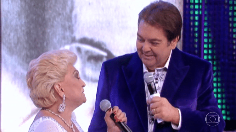 10.mai.2020 - 'Domingão do Faustão' homenageia a apresentadora Hebe Camargo