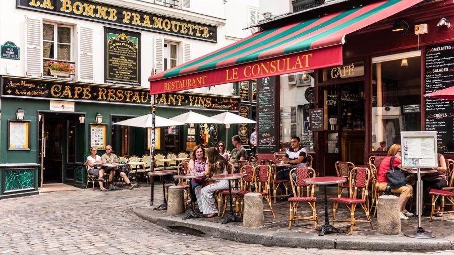 A medida também será aplicada aos cafés e bares da periferia mais próxima da capital por um período inicial de 15 dias - Getty Images