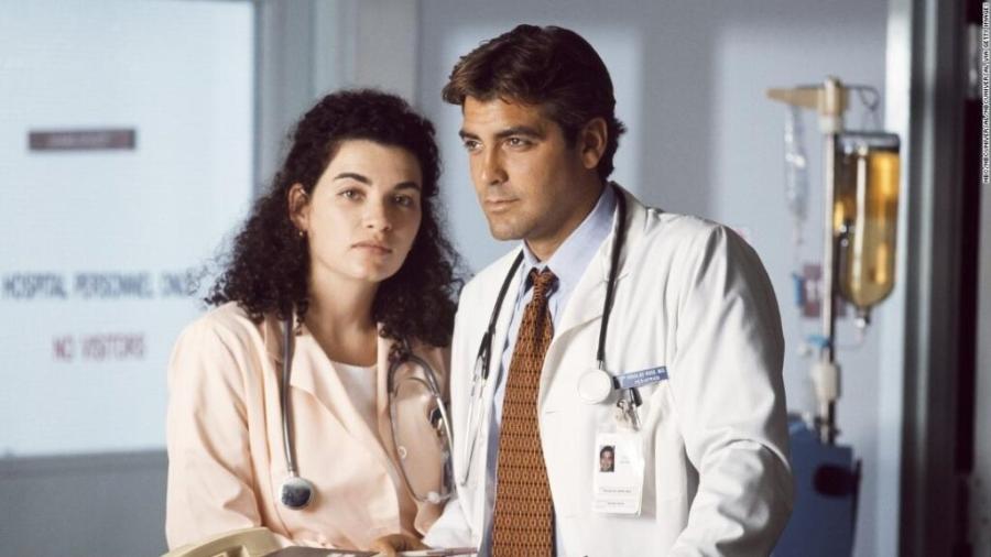 Julianna Margulies e George Clooney na série "E.R." ("Plantão Médico")  - Reprodução