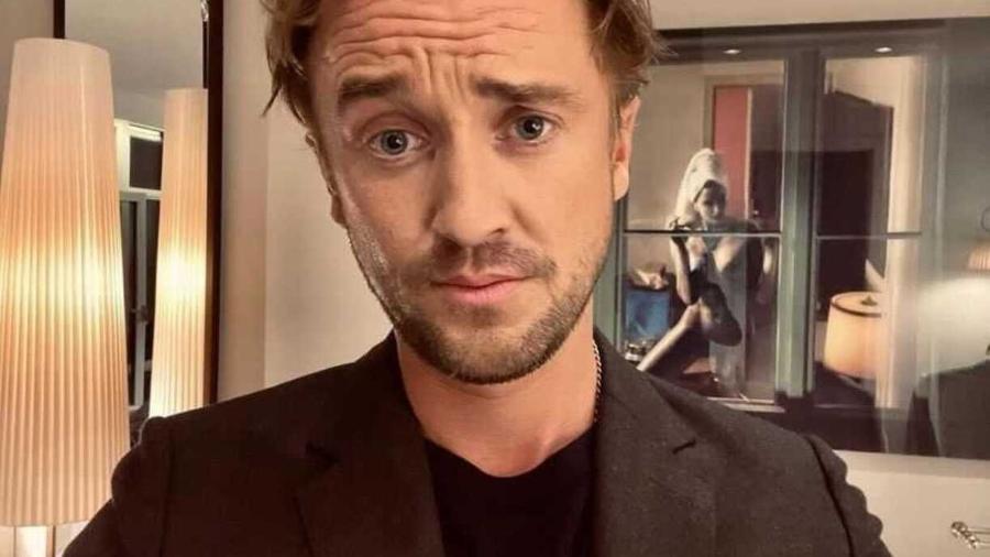 Tom Felton em selfie publicada no Instagram - Reprodução