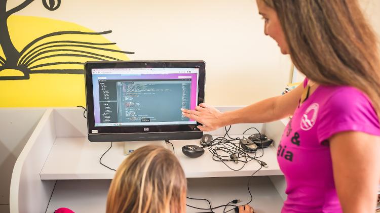 Startup forma 'tech girls' para atuar no mercado de TI com lixo eletrônico - Divulgação - Divulgação