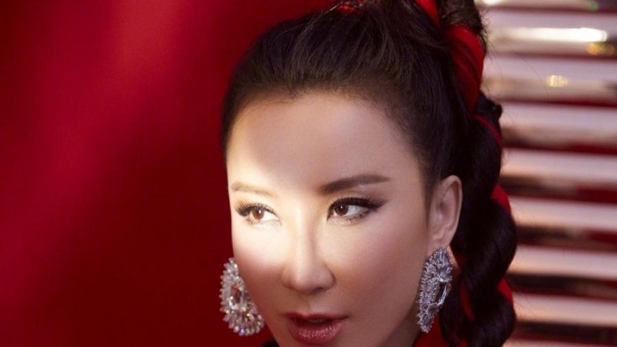 CoCo Lee foi a primeira chinesa a se apresentar no Oscar com música de "O Tigre e o Dragão" - Reprodução/Facebook