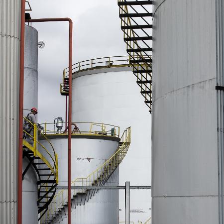 Raizen vai inestir em plantas industriais de etanol de segunda geração