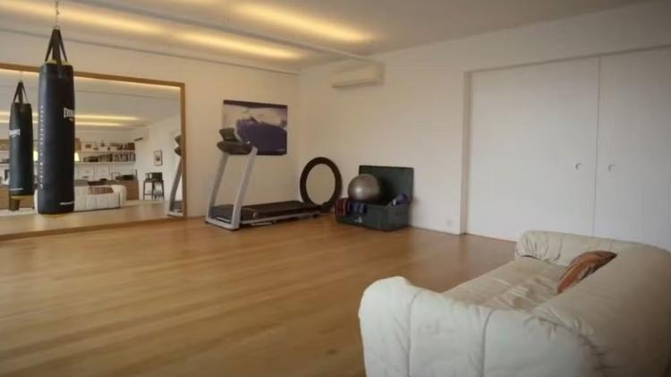 Espaço para exercícios no imóvel de Débora Bloch Espaço para exercícios no imóvel de Débora Bloch