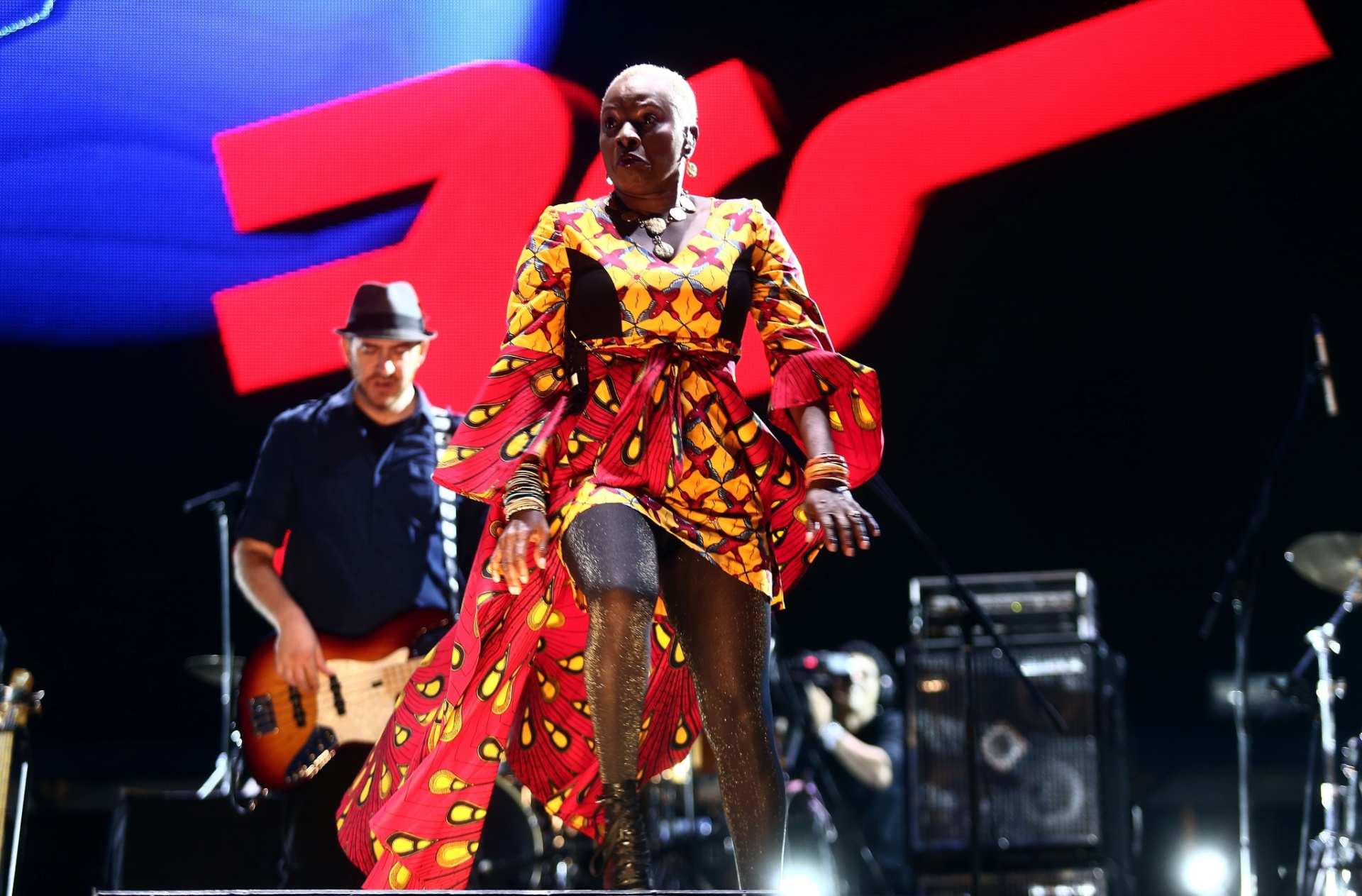 26.set.2016 - A cantora africana Angelique Kidjo no palco Sunset, durante o sexto dia do festival Rock in Rio 2015 - Wilton Junior/Agência Estado