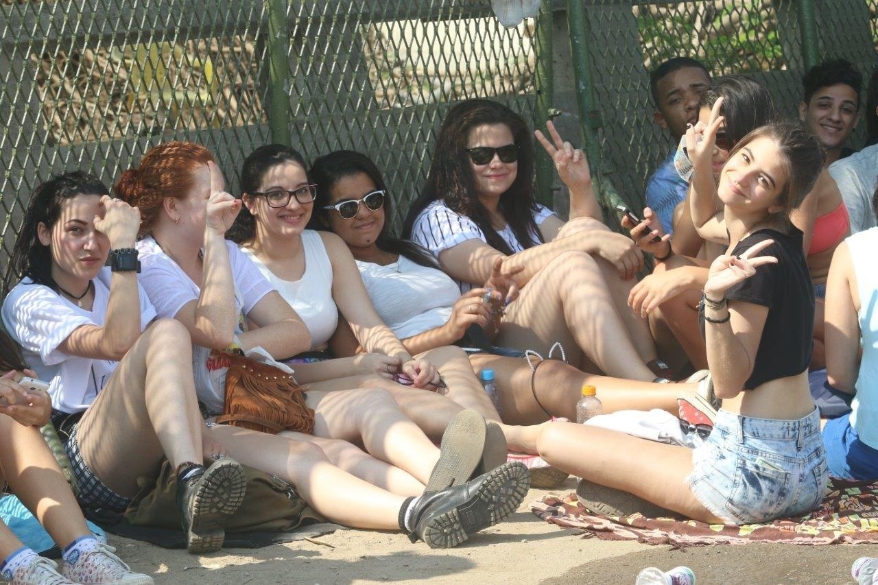 27.set,2015 - Público espera pela abertura dos portões da Cidade do Rock na manhã deste domingo - Zulmair Rocha/UOL