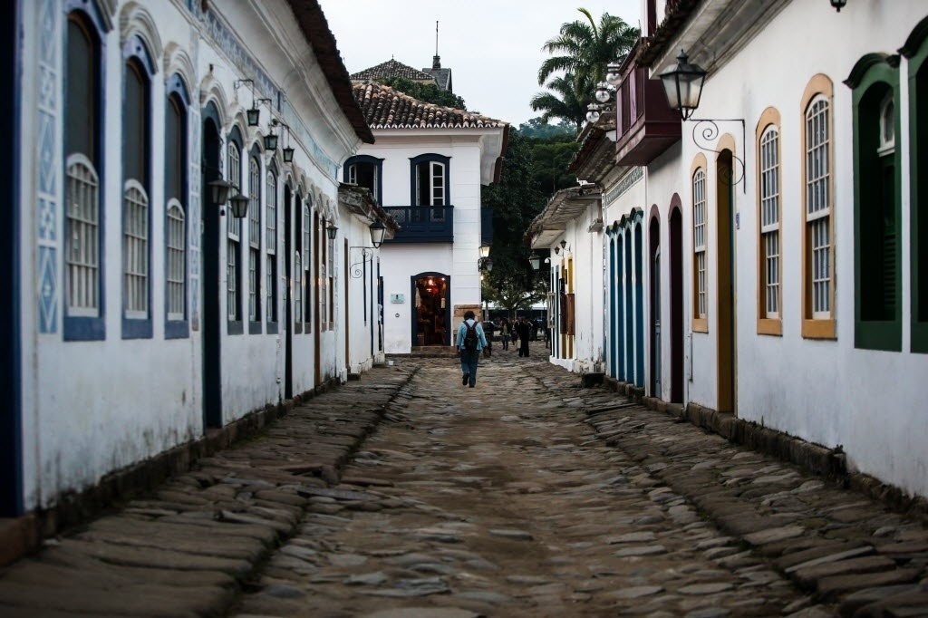 28.jun.2016 - Ruas históricas da cidade de Paraty, interior do Rio, sede da Festa Literária Internacional de Paraty (Flip) - Bruno Poletti/Folhapress