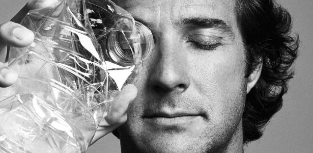 O criador da Ecoalf, Javier Goyeneche, quer aumentar a consciência sobre o uso irresponsável de recursos naturais e o slogan da campanha é "Porque não há um planeta B" - Ecoalf - Ecoalf