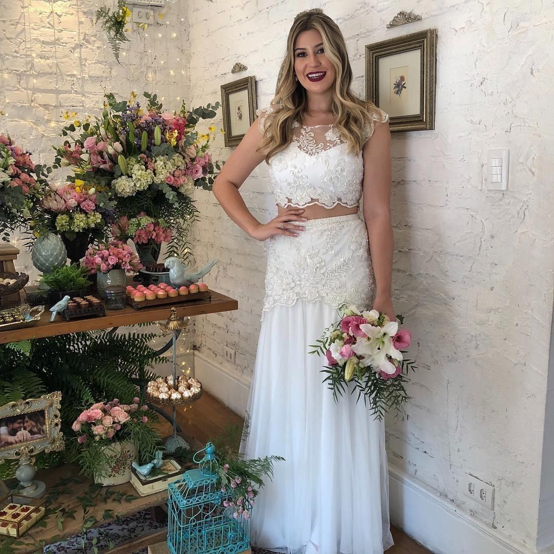 Detalhes para o look de Nina Para o casamento no civil - Reprodução/Instagram