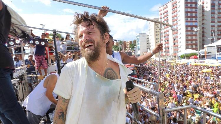 Saulo Fernandes deixou Banda Eva em 2013 Saulo Fernandes deixou Banda Eva em 2013