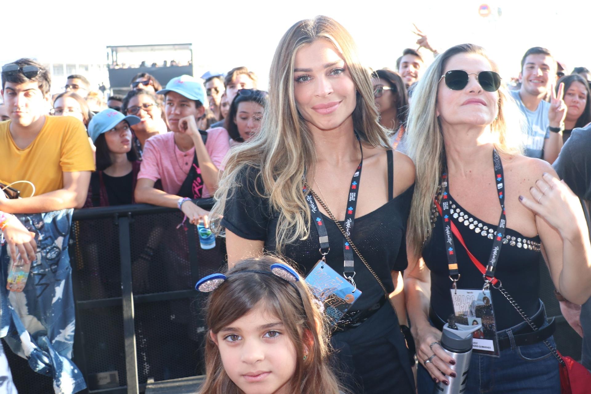 Acompanhada da filha, Sofia, Grazi Massafera curte o Rock in Rio 2019 ao lado de Ingrid Guimarães - Rogério Fidalgo/AgNews