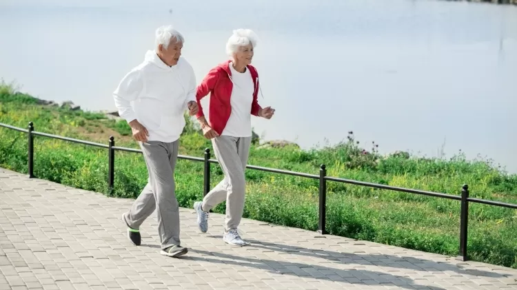 longevidade, exerccio, atividade fsica - iStock - iStock