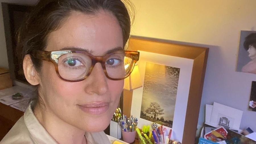 A jornalista Renata Vasconcellos postou uma rara selfie em suas redes sociais - Reprodução/Instagram