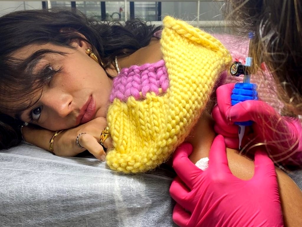 11 tatuagens de Bruna Marquezine para quem gosta de desenhos delicados 