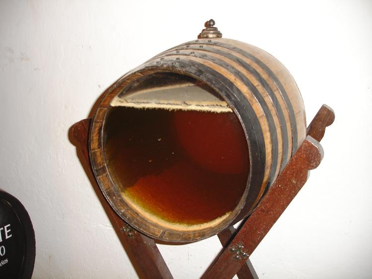 Corte transversal de barrica de jerez flor - Wikimedia commons - Wikimedia commons