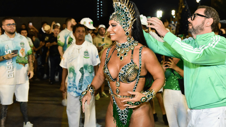 Vivi Araújo é a rainha da Mancha Verde 