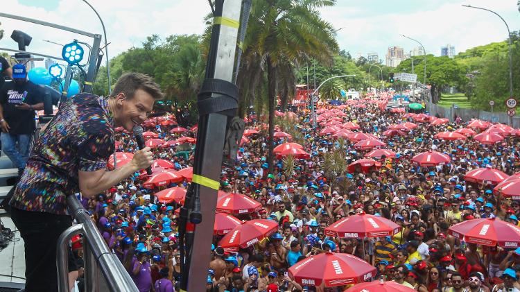 Michel Teló levou o sertanejo ao público do Carnaval