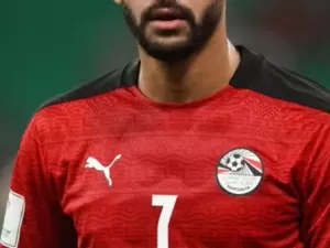 Jogador da seleção do Egito morre aos 31 anos e Salah publica homenagem