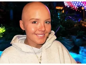 Influenciadora que exibiu luta contra câncer terminal morre aos 26 anos