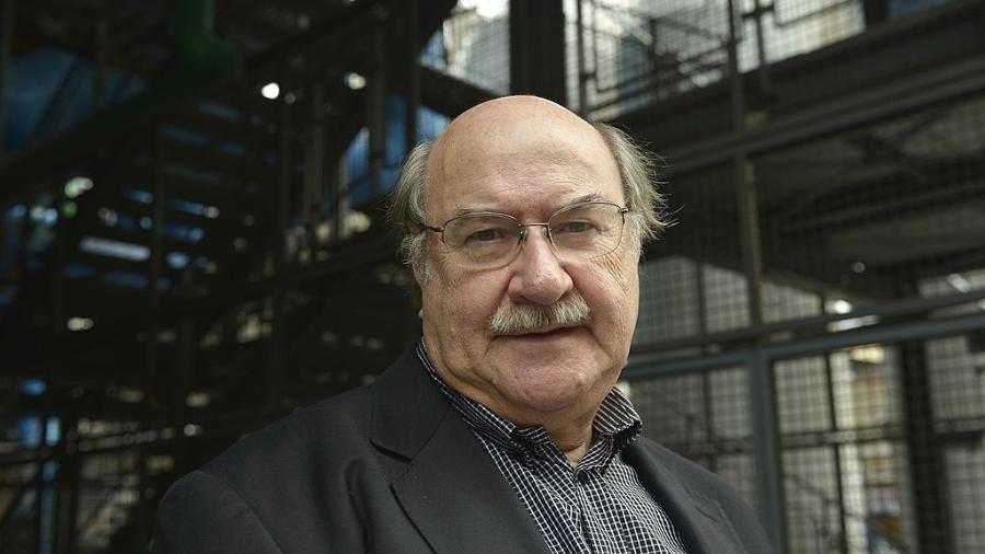 O autor chileno Antonio Skármeta morreu aos 83 anos