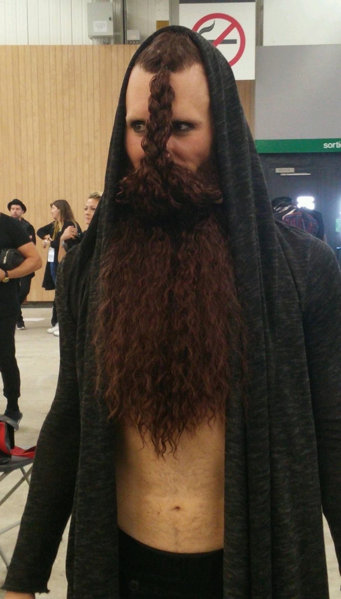 Barbas estranhas - Reprodução/Facebook/Biblond