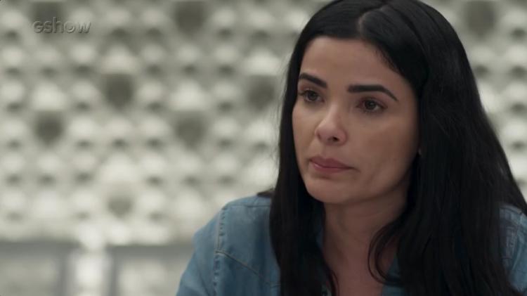 Antônia (Vanessa Giácomo) se declara para o namorado em depoimento em "Pega Pega" - Reprodução/GShow - Reprodução/GShow