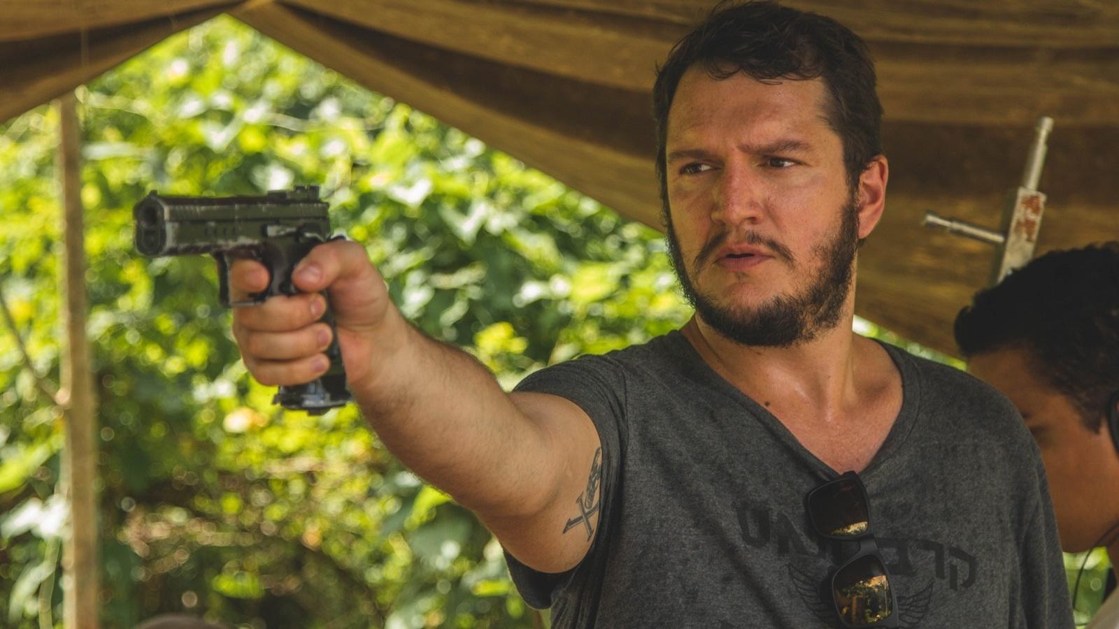 Roberto Moreira (Ravel Cabral) na série "Pacto de Sangue", do canal pago Space - Divulgação/Space