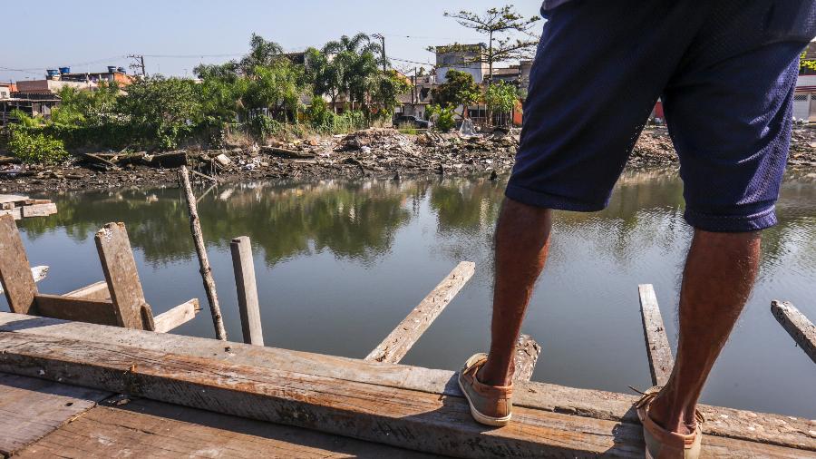 Ausência de saneamento básico na comunidade de Vila Gilda, em Santos (SP) (julho/2020) - Ricardo Matsukawa / UOL