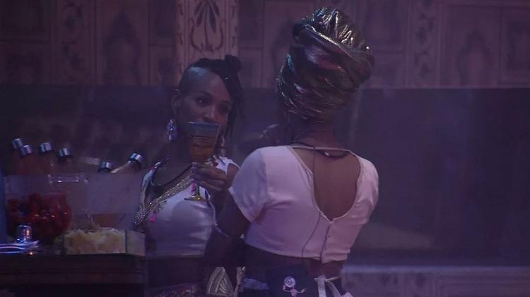 BBB 21: Karol Conká e Lumena conversam sobre Arcrebiano e Carla na festa do líder - Reprodução/Globoplay - Reprodução/Globoplay