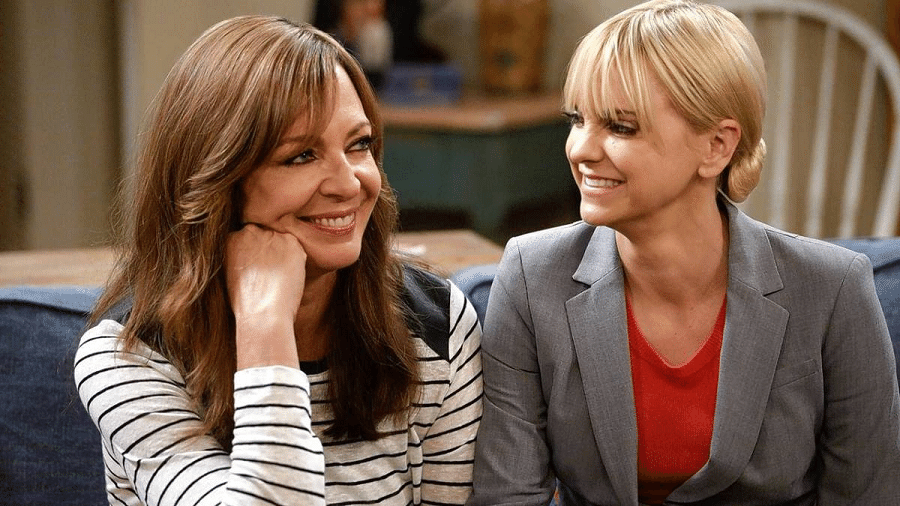 Bonnie (Allison Janney) e Christy (Anna Faris) eram as estrelas do seriado Mom - Divulgação/CBS