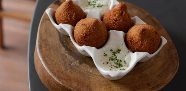 A melhor coxinha que provamos e menus harmonizados com saquê em SP