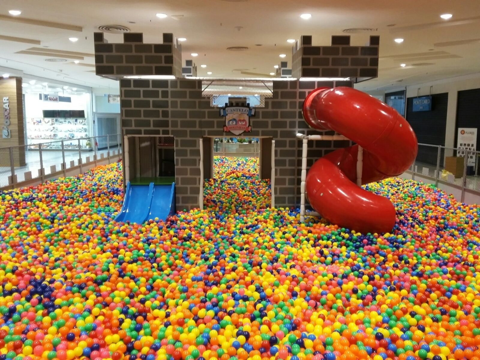 Piscina de bolinhas do shopping Praça da Moça, em Diadema - Divulgação