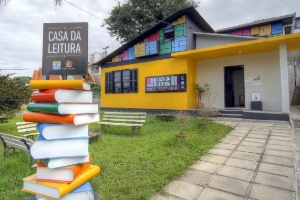 Casa da Leitura Manoel Carlos Karam é um dos locais que abriga a programação de aniversário de programa de incentivo à leitura em Curitiba - Divulgação/Cido Marques
