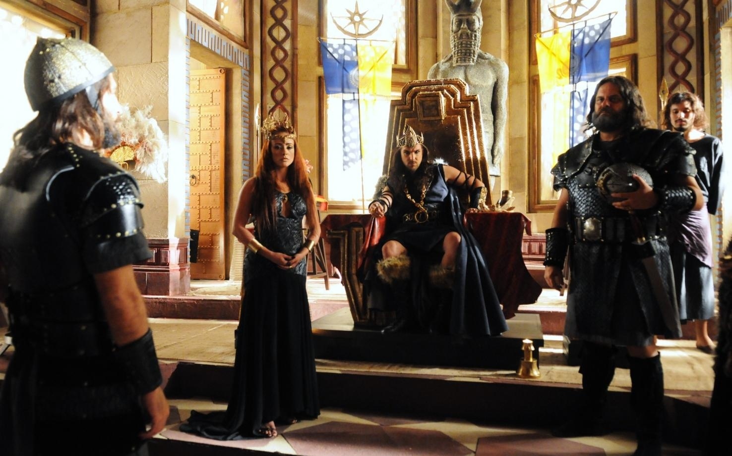 Kalesi (Juliana Silveira) e Marek (Igor Rickli) são os reis de Jericó em "A Terra Prometida" - Munir Chatack/Record