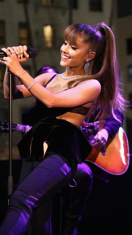 Ariana Grande em show promovido pela joalheria Tiffany, em outubro de 2016 - Getty Images