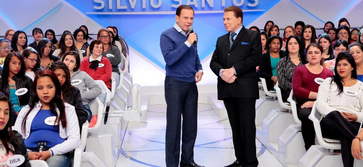 Silvio Santos conversa com o prefeito de São Paulo João Doria em seu programa no SBT - Lourival Ribeiro/SBT