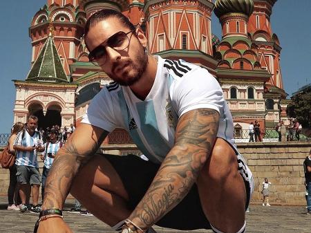 Com camisa da argentina, o colombiano Maluma posa em Moscou durante Copa da Rússia - Instagram/Reprodução