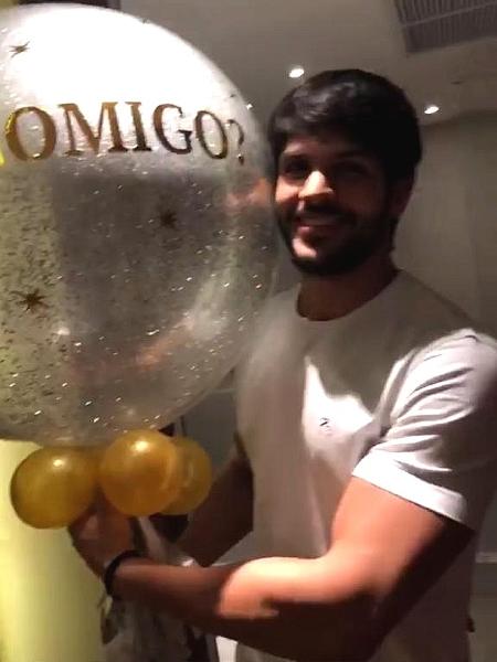 Ex-BBB Lucas pede Ana Lúcia em casamento de novo - Reprodução/Instagram - Reprodução/Instagram