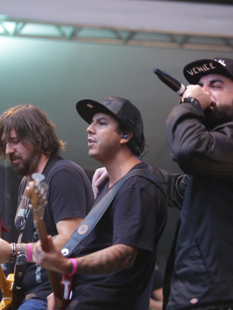 Charlie Brown Jr entenda as brigas e tretas da 'nova' banda