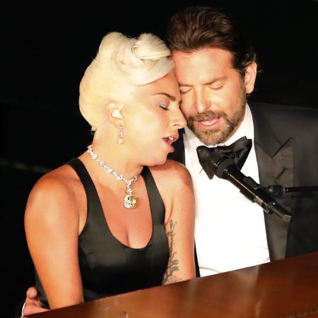 Lady Gaga e Bradley Cooper cantam "Shallow", do filme "Nasce Uma Estrela", no Oscar 2019 - Reuters