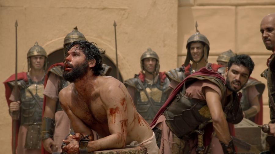 Eduardo Parlagreco interpreta  soldado Terencius, que surra Jesus (Dudu Azeved) na novela da Record  - Divulgação/Record